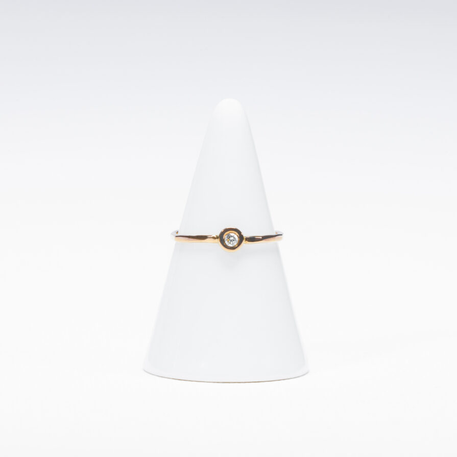 JULIA pierścionek z brylantem