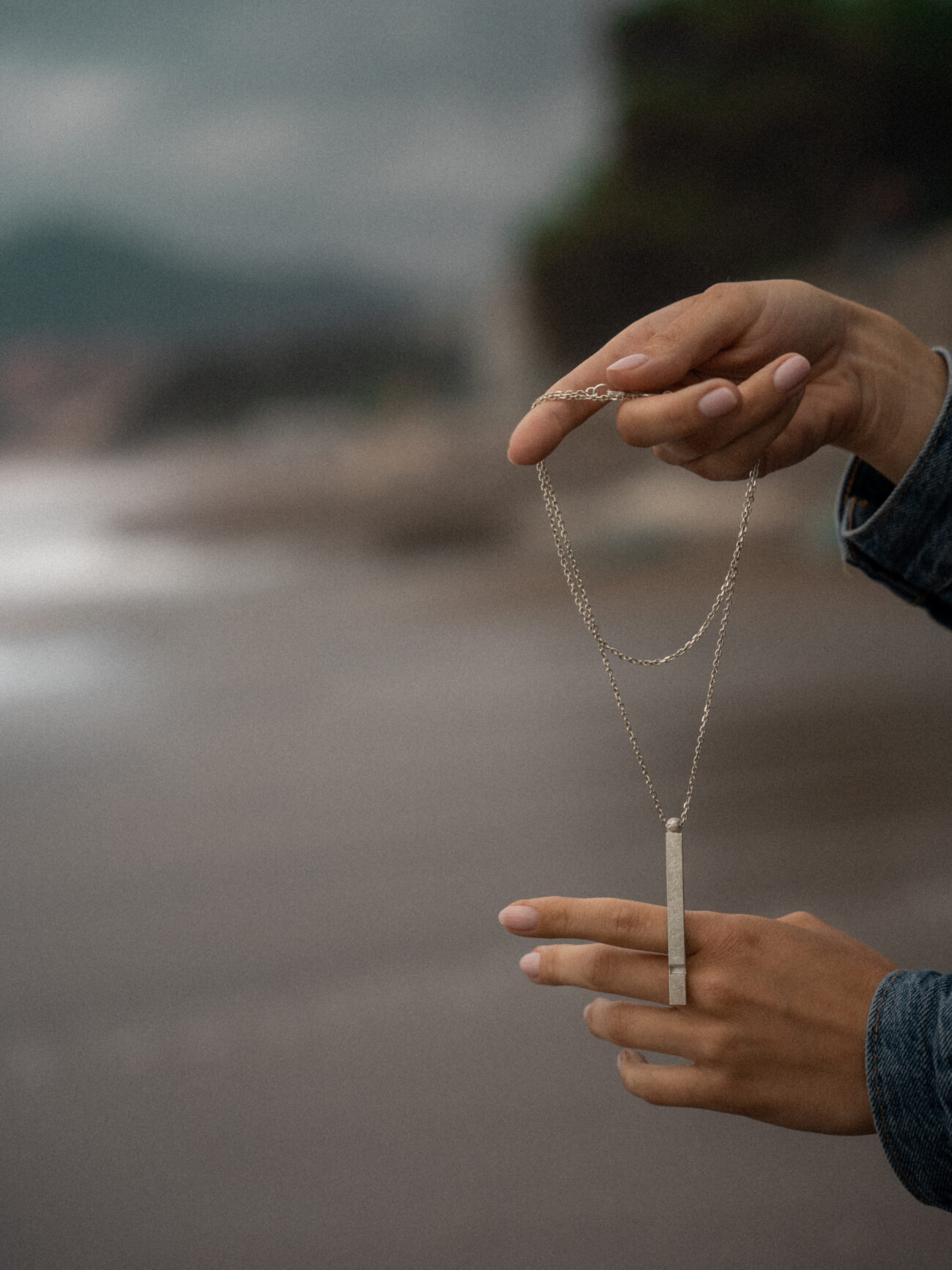 Naszyjnik z zawieszką / gwizdkiem