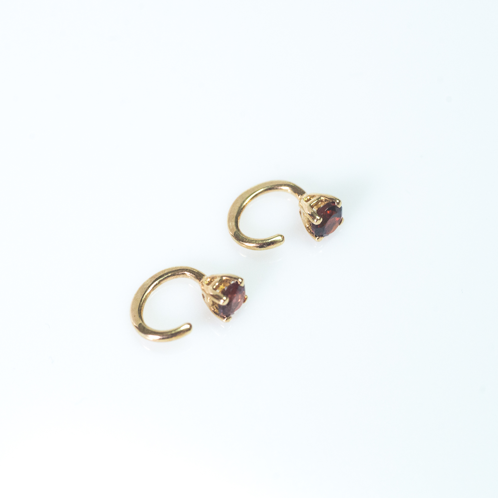 LOOP garnet earrings - Image 5